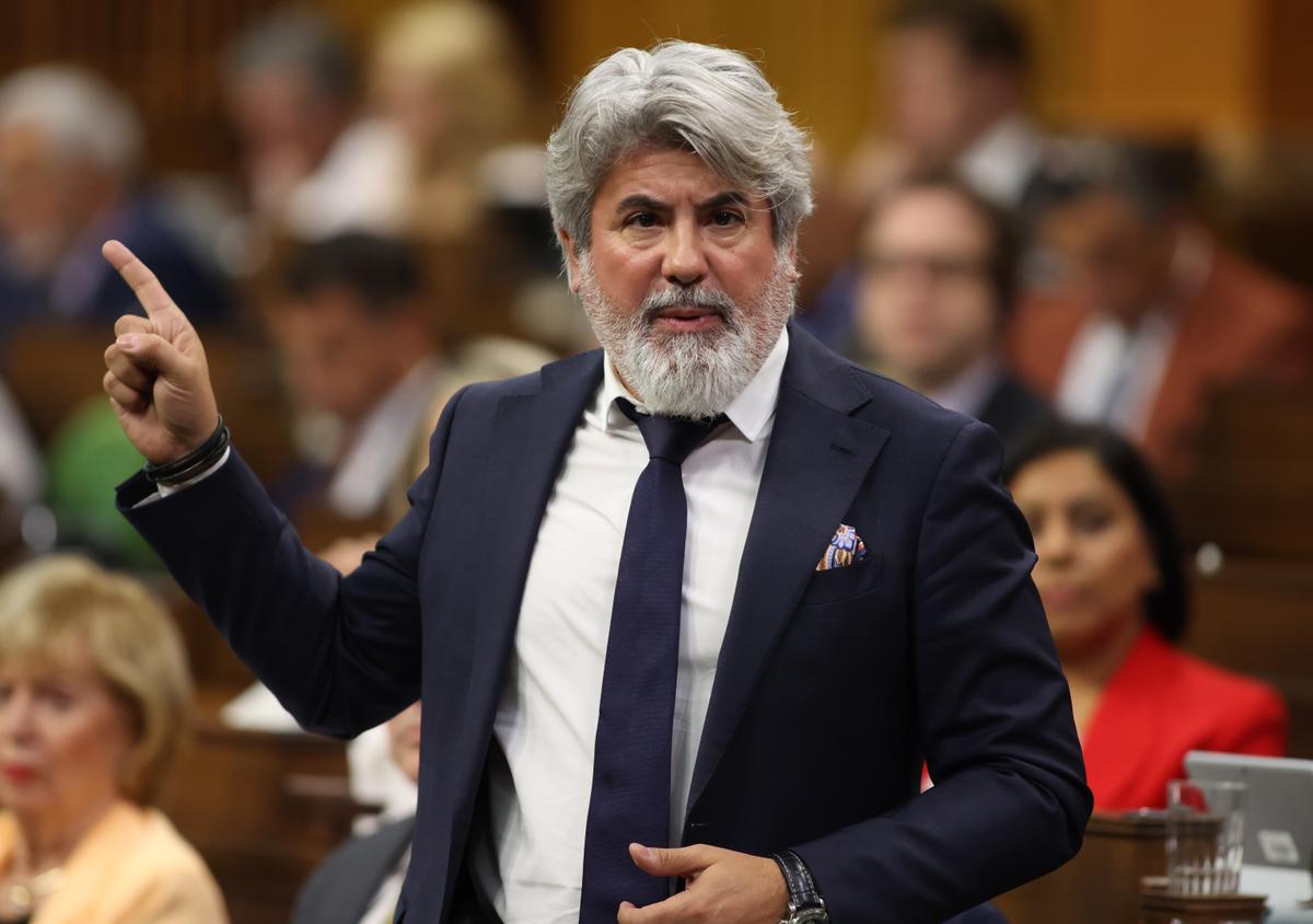 Pablo Rodriguez Resigns as Transport Minister, Will Sit as Independent