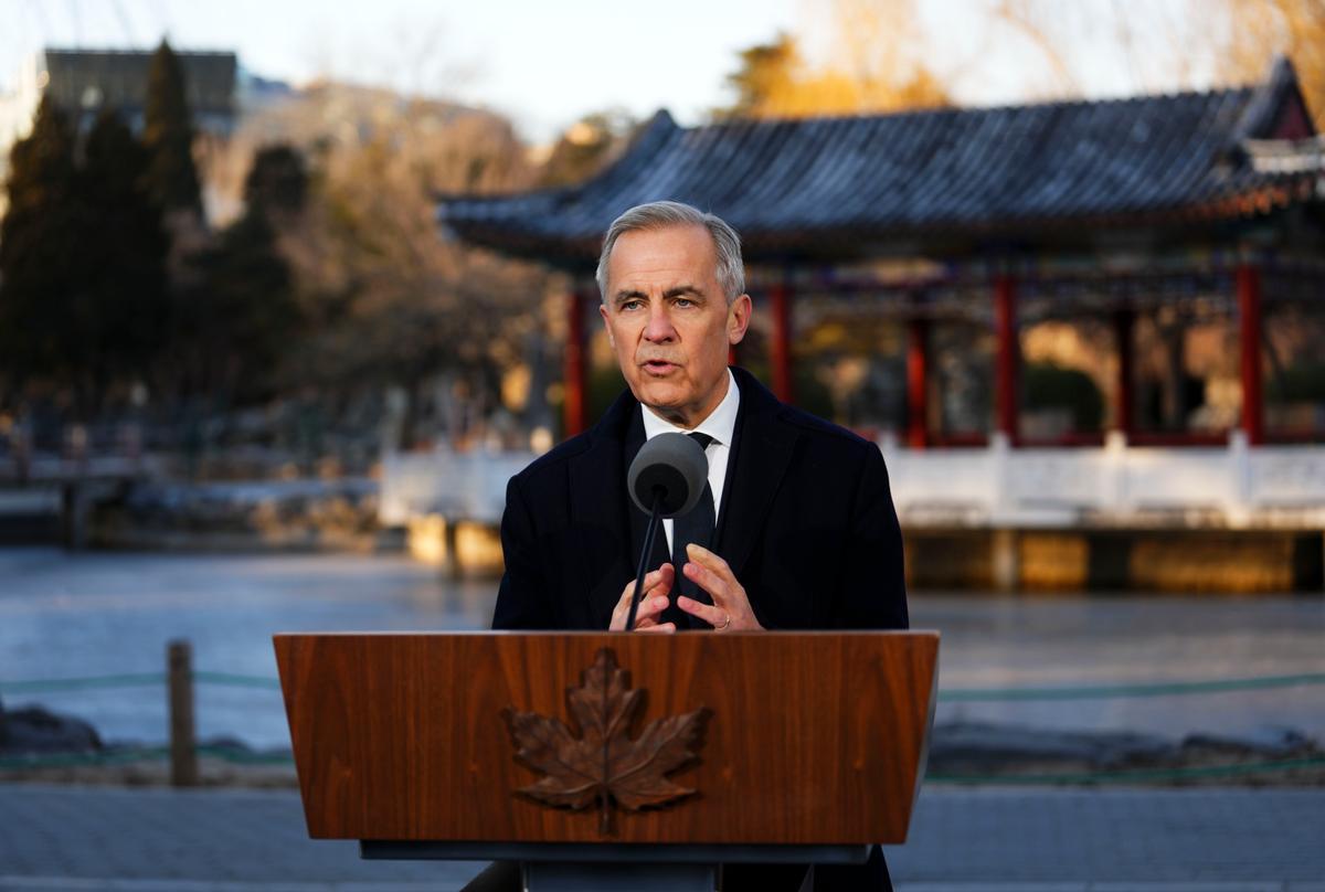 Carney Slashes Tariffs on Chinese EVs, Breaking With Bipartisan US Policy