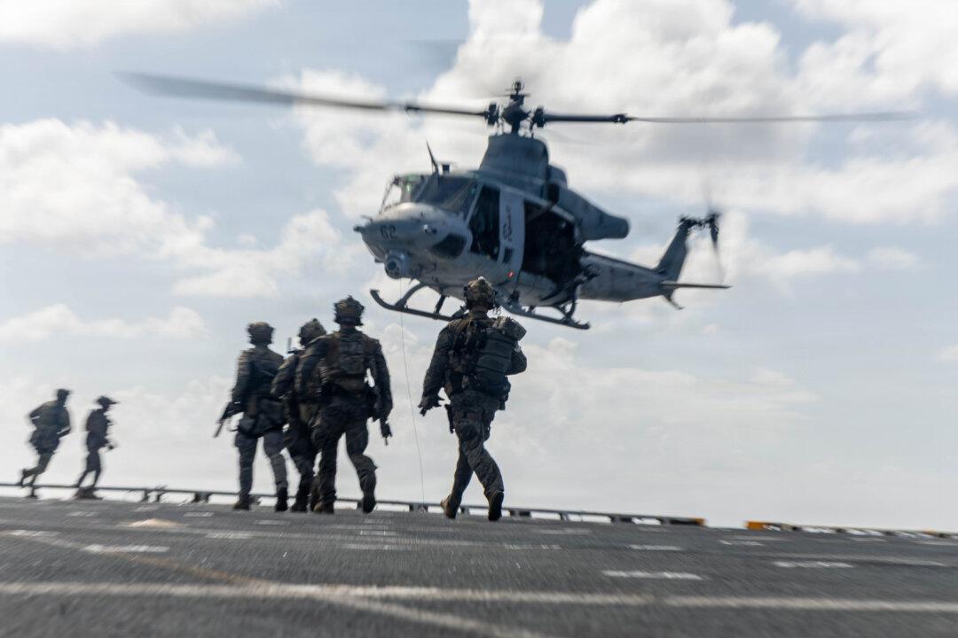 1,300 More US Marines, Sailors Join Caribbean Buildup as Pressure on Cuba Mounts
