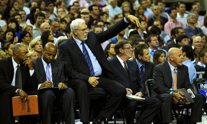 Phil Jackson Cancer: Former Lakers Coach Had Cancer During ‘11 Playoffs
