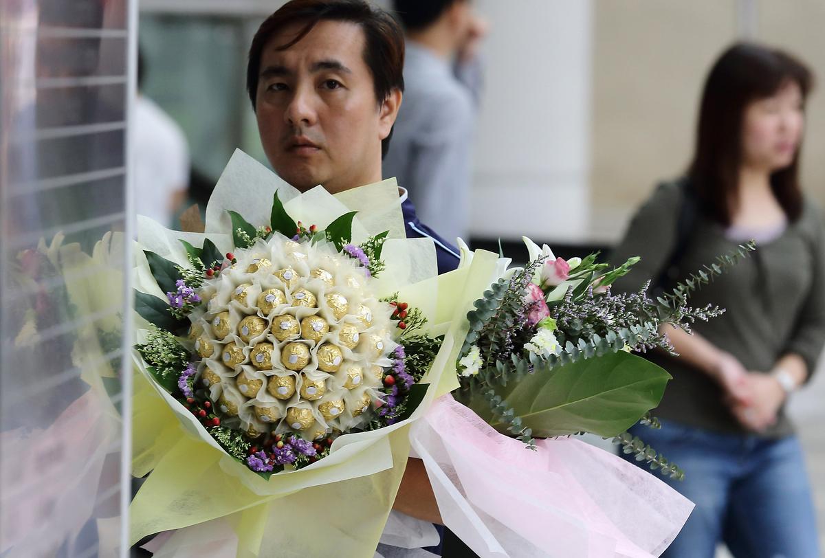 Administrative Professionals Day 2013: Holiday for Bosses to Show Thanks to Employees