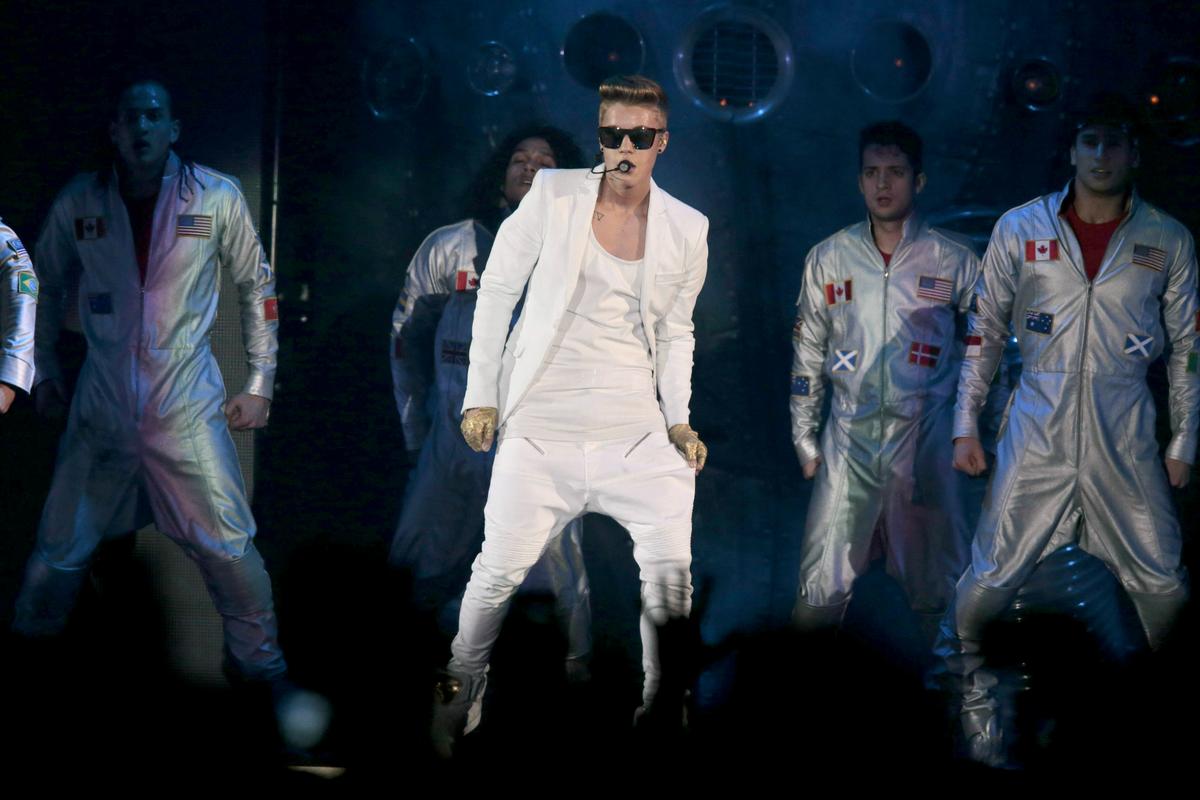 Justin Bieber Bus: Pot Found on Bus in Sweden