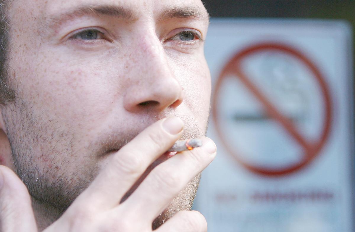 Smoking to Be Banned in Quebec Prisons