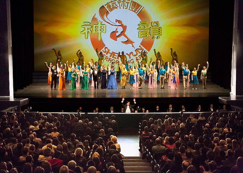 Shen Yun Resurrects Traditional Chinese Culture for Mainland Chinese