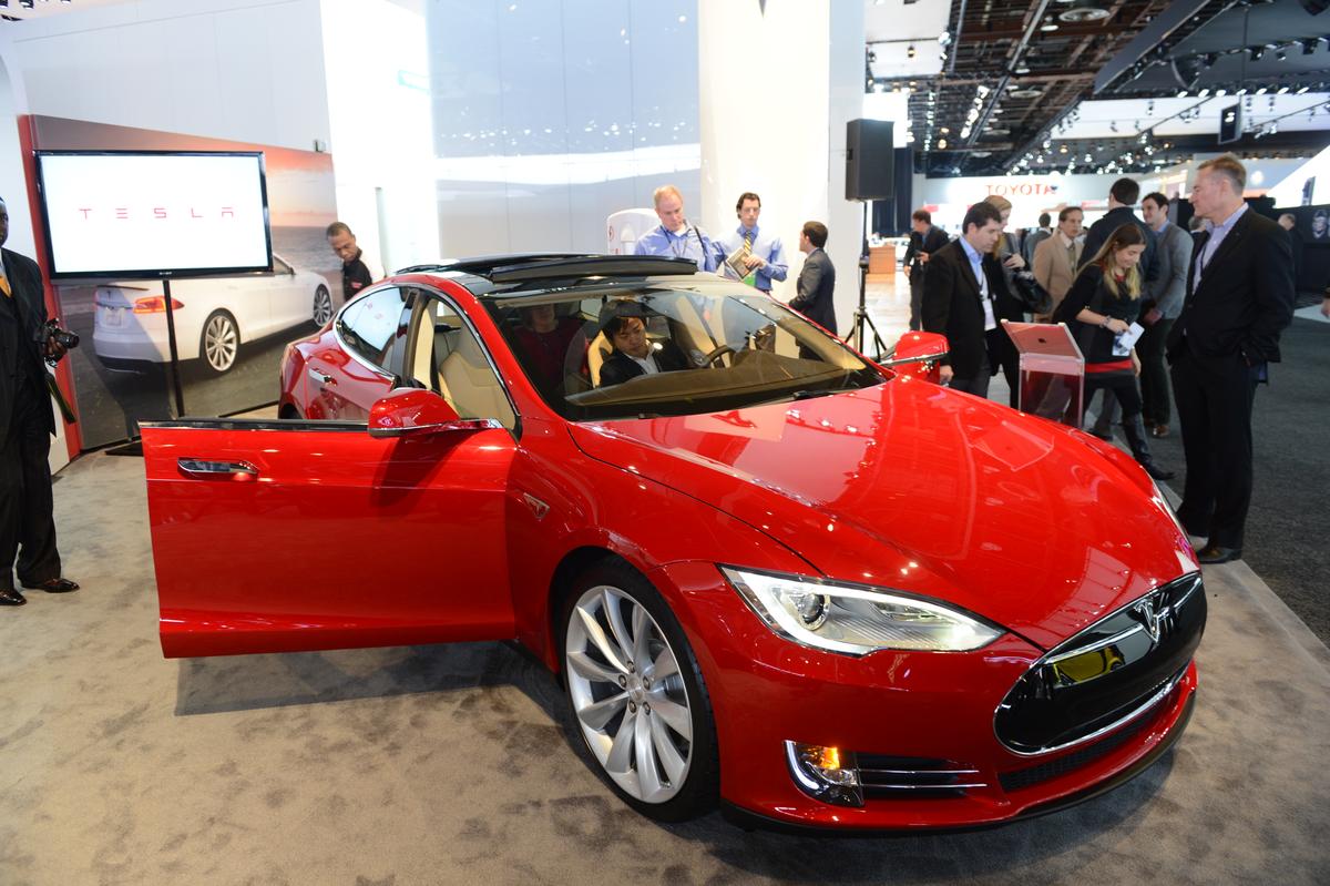 Sarah Palin: Tesla Electric Car a ‘Loser’