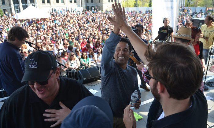 ‘The Office’ Parade in Scranton: City Laughs at Itself
