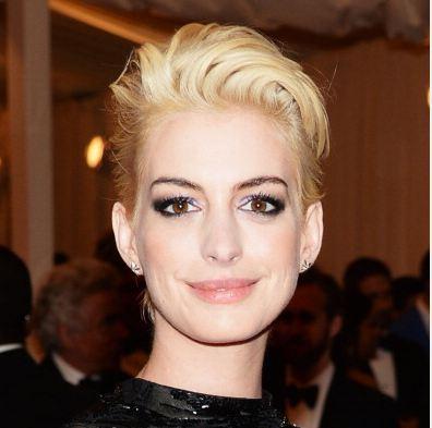 Anne Hathaway Blonde at Met Gala