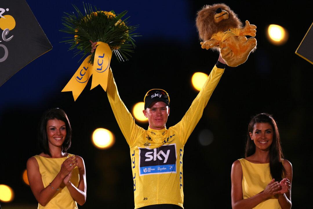 Chris Froome Wins 100th Tour de France in Finest Fashion