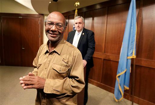 Homeless Man Who Returned $42,000 Gets $130,000 Through Crowdfunding