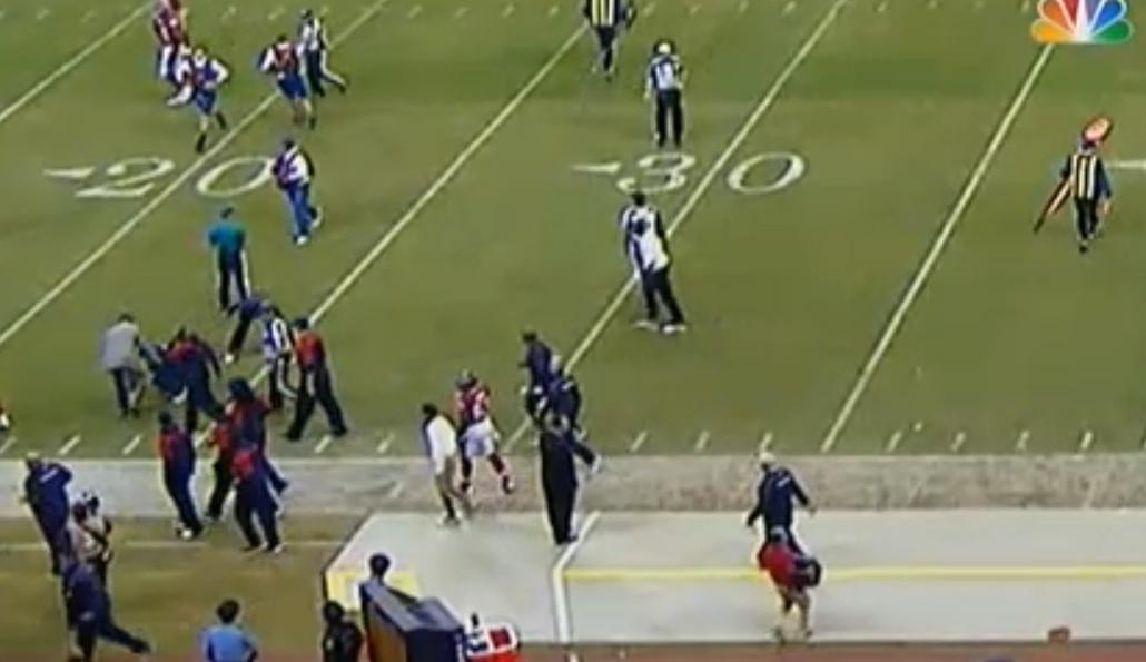 Gary Kubiak Collapses at Houston Texans Game on ‘SNF’