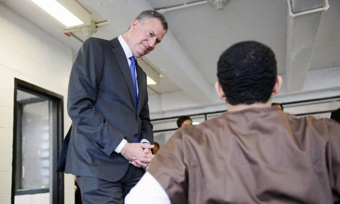 Mayor Visits Rikers Island, Says Reforms Have Improved Conditions for Young Inmates