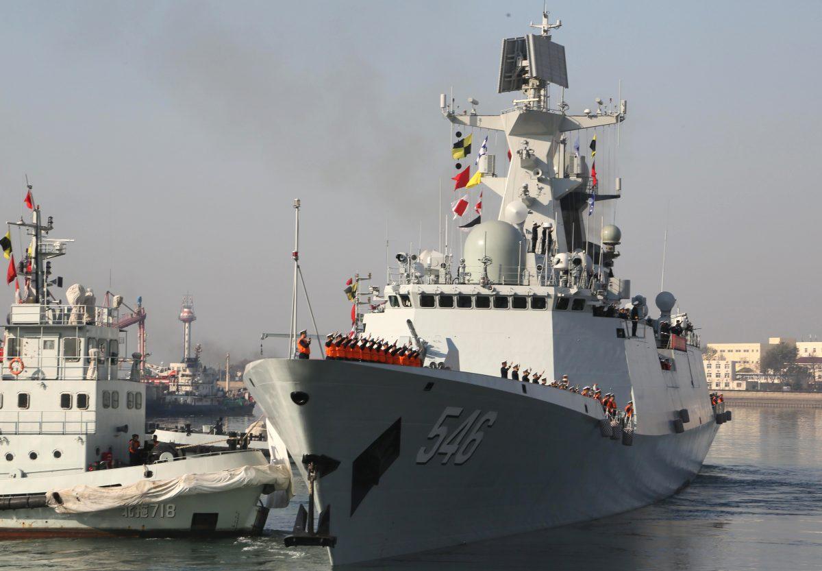 The Chinese missile frigate the Yancheng in Qingdao, China, prior to a deployment to the Gulf of Aden, on November 30, 2013. The Chinese regime will now station several warships in the Gulf of Aden. (STR/AFP/Getty Images)