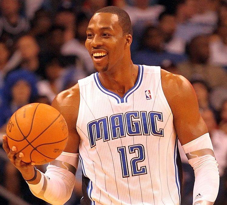 Dwight Howard Stays With Orlando