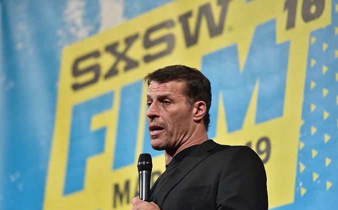Motivational Speaker Tony Robbins Says Allegations of Sexual Misconduct are Buzzfeed ‘Hit Piece’