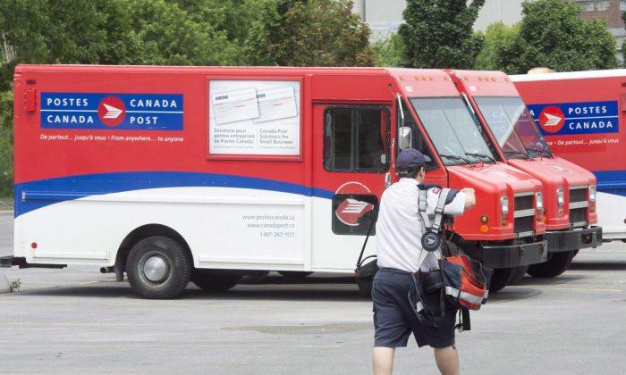 Senator’s Bill Would Give Police Power to Intercept Mail in Transit