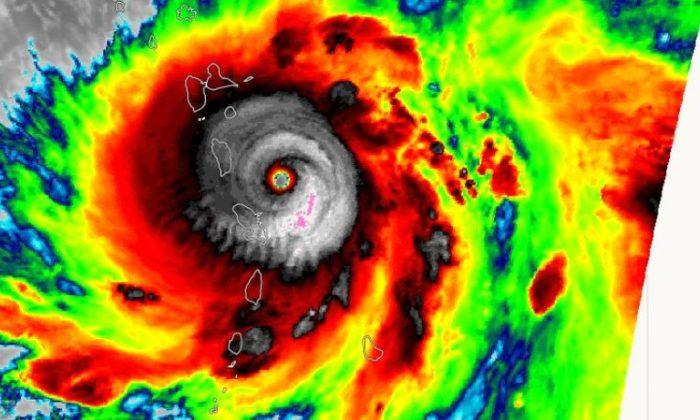 Hurricane Maria Pummels Dominica, Barrels Toward U.S. Virgin Islands
