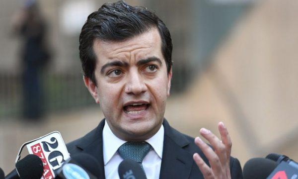 Australian Labor Party's Senator Sam Dastyari speaks to the media to make a public apology after asking a company with links to the Chinese regime to pay a US$1,273 bill incurred by his office, in Sydney, Australia, on Sept. 6, 2016. (William West/AFP/Getty Images)