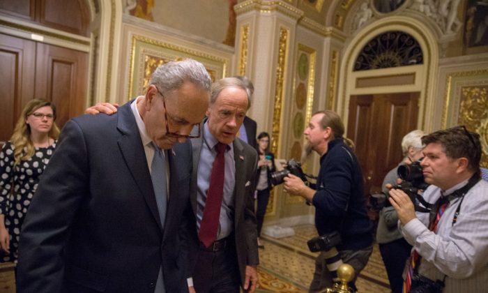 Government Shuts Down as Senate Fails to Reach a Deal