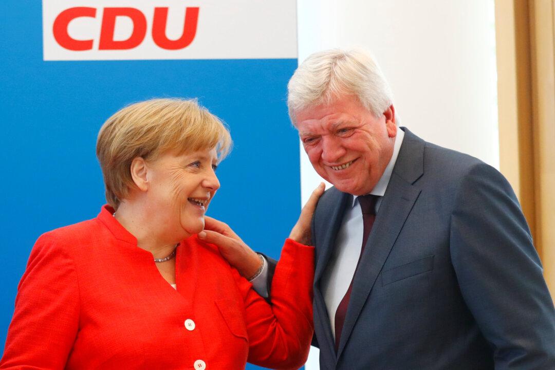 Bavarians Put Merkel on Notice to Win EU Migrants Deal