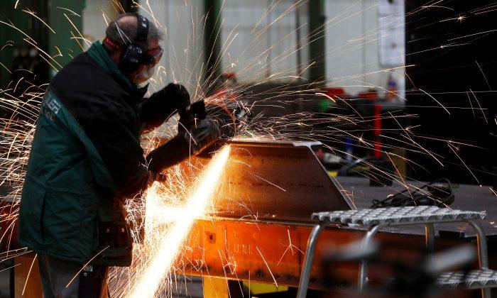 German Economy Kicks Into High Gear, Defies Expectations