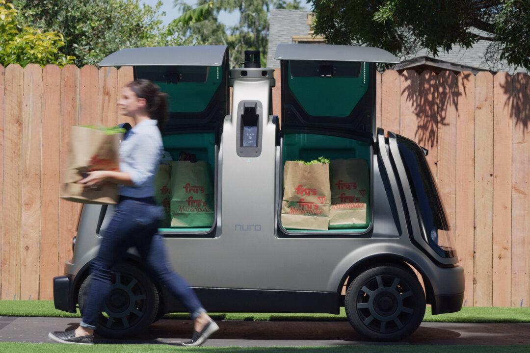 Kroger Selects Arizona for Self-Driving Grocery Delivery Pilot