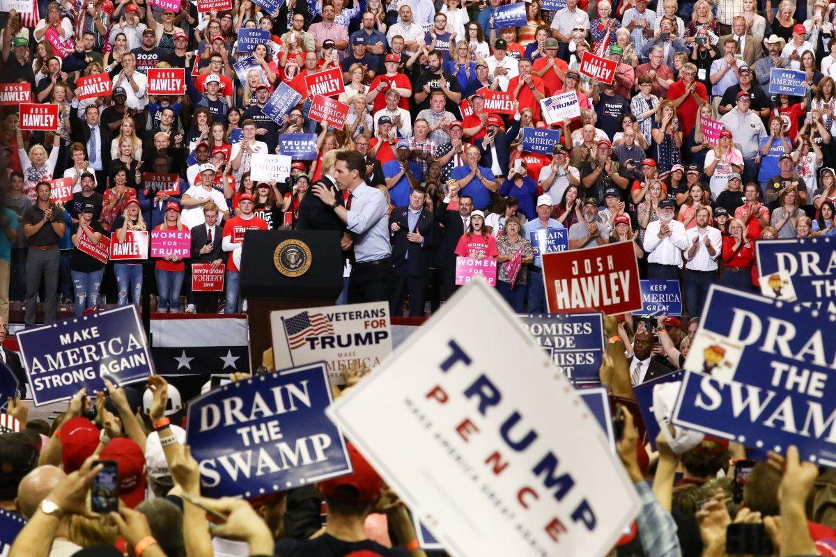 President Donald Trump and GOP Senate candidate Josh Hawley at a Make America Great Again rally in Springfield, Mo., Sept. 21, 2018. (Charlotte Cuthbertson/The Epoch Times)