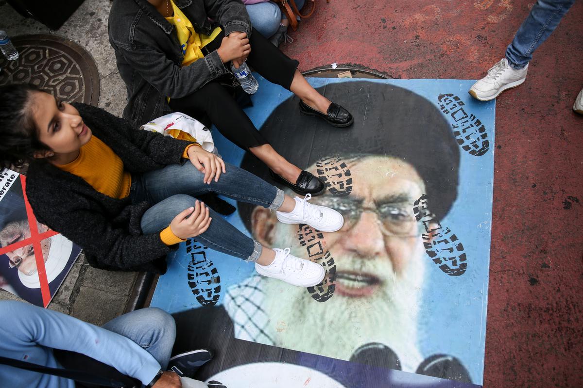 Iranian-Americans Gather in New York to Protest Regime, Rouhani