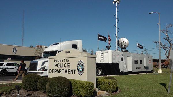 A Verizon mobile cell truck in front of the Panama City Police Department, providing cell service for emergency first responders. (Verizon.com)