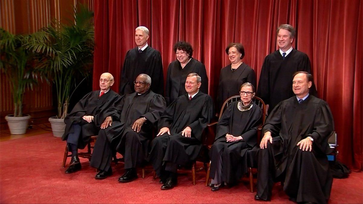 9 Justices of the Supreme Court. Washington, on Nov. 30, 2018 (image via Reuters)