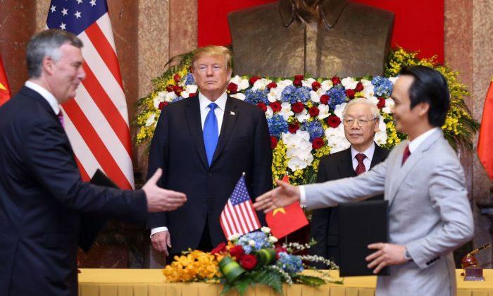 US Firms Sign Deals Worth $21 Billion in Vietnam