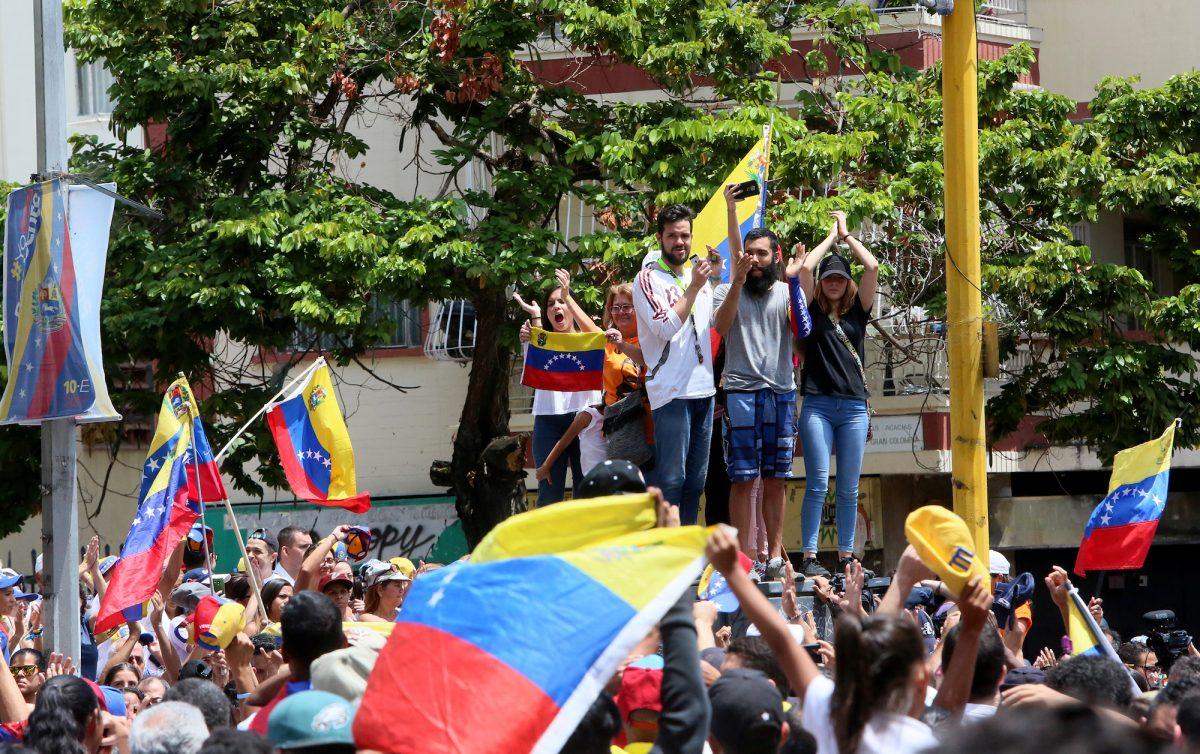 Venezuelans take part in a protest against the Maduro regime on March 9, 2019 in Caracas, Venezuela. (Edilzon Gamez/Getty Images)