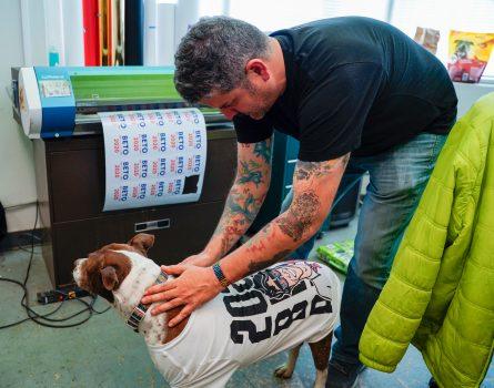 Daisy, the dog of Alan Hudson, co-owner of Proper Print-Shop is pictured with her new Beto 2020 shirt in El Paso, Texas, on March 14, 2019. (Paul Ratje/AFP/Getty Images)