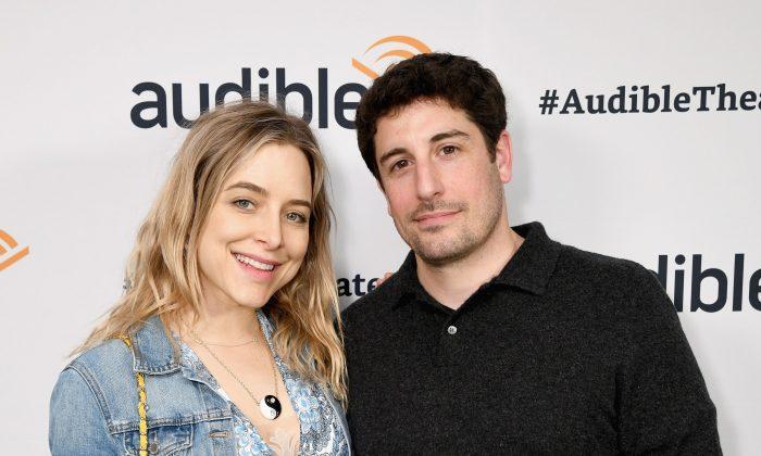 Actress Jenny Mollen Says She Dropped Son on Head, Fracturing His Skull