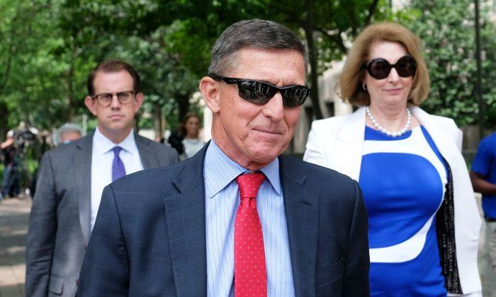 Flynn Alleges Former Lawyers Misled Him on Their Conflict of Interest