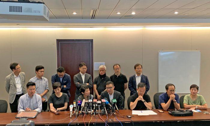 Online Letter Alleges Collusion Between Hong Kong Police Chief and Gangsters in Recent Mob Attacks