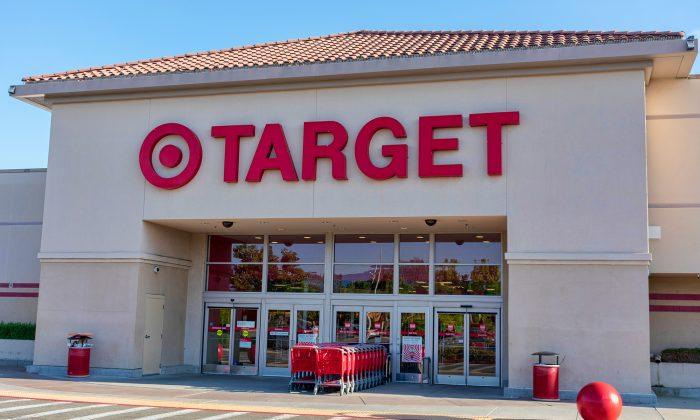 Husband Posts Photo of Him ‘Cheating’ On His Wife at Target on Facebook, and It Goes Viral