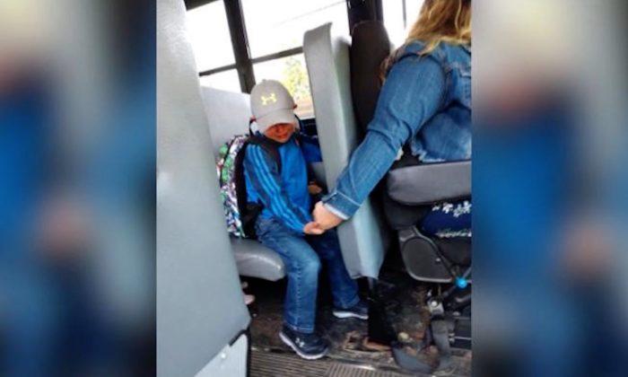 Bus Driver Holds 4-Year-Old Wisconsin Student’s Hand on First Day of School