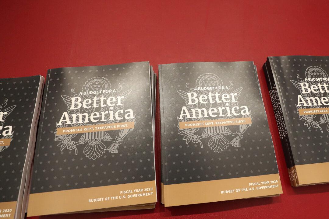 Past 3 US Government Shutdowns Cost Nearly $4 Billion, Report Shows