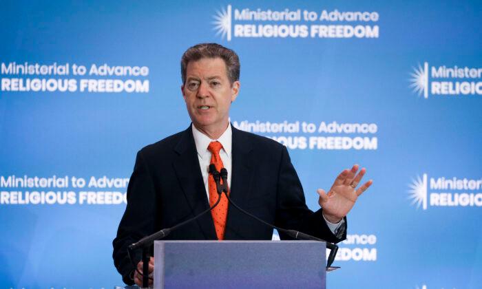 The Chinese Regime Is ‘In Its Waning Days’: Former US Ambassador Brownback
