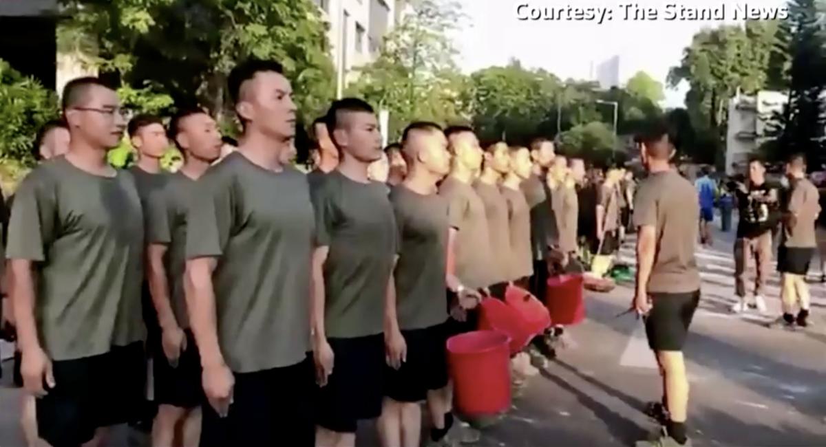Chinese Soldiers Make First Appearance Amid Hong Kong Protests, Clear Debris From Street