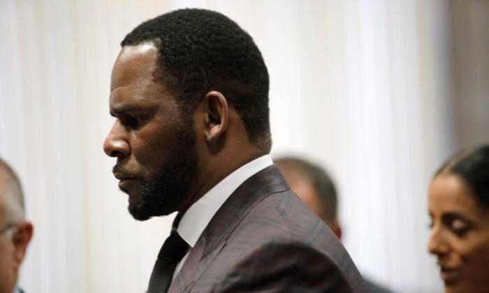 R. Kelly Pleads Not Guilty to Bribing Official to Get Fake ID for Aaliyah