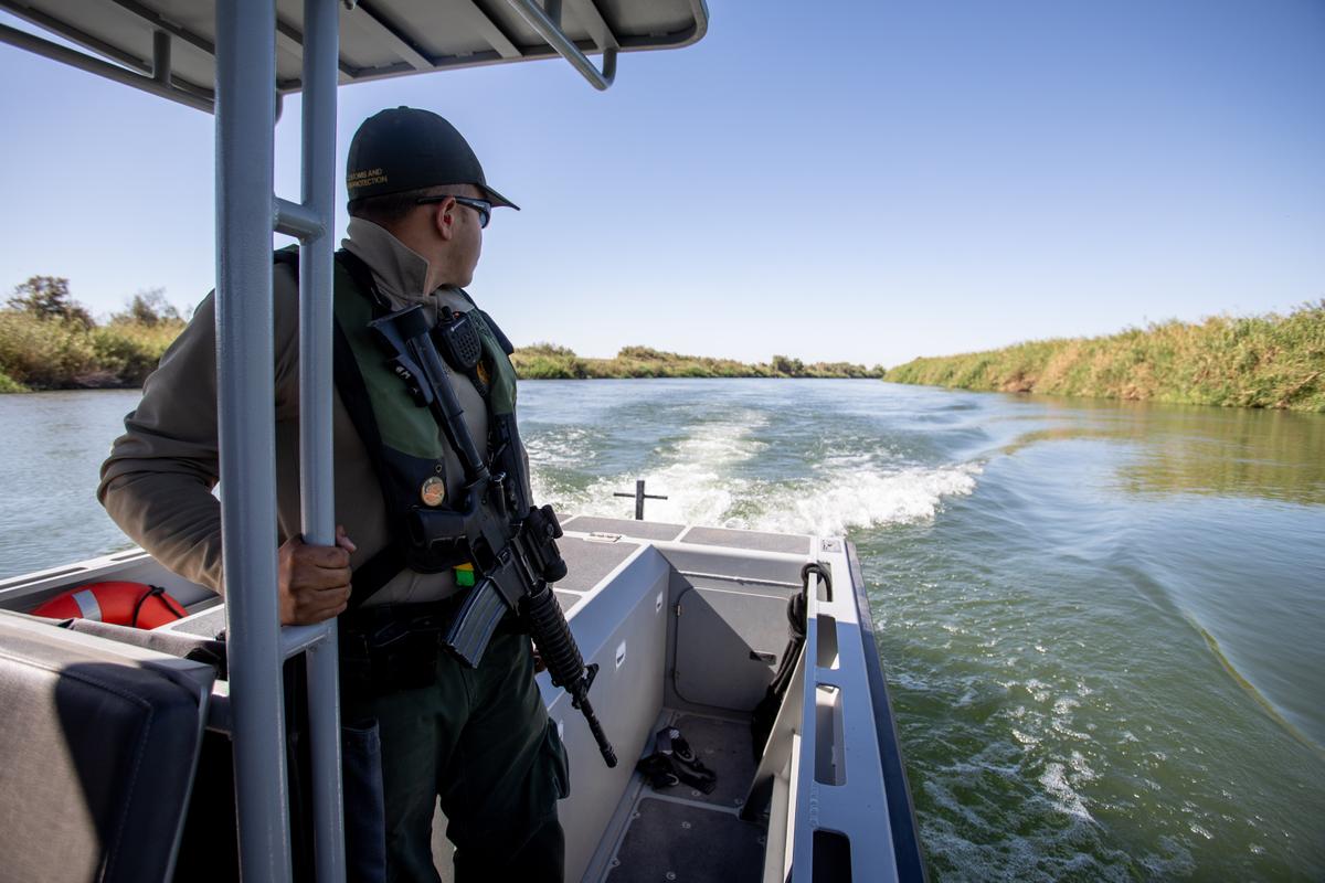 Customs and Border Protection agents patrol the Colorado River at the intersection of California, Arizona, and Mexico, on May 25, 2018. (Samira Bouaou/The Epoch Times)