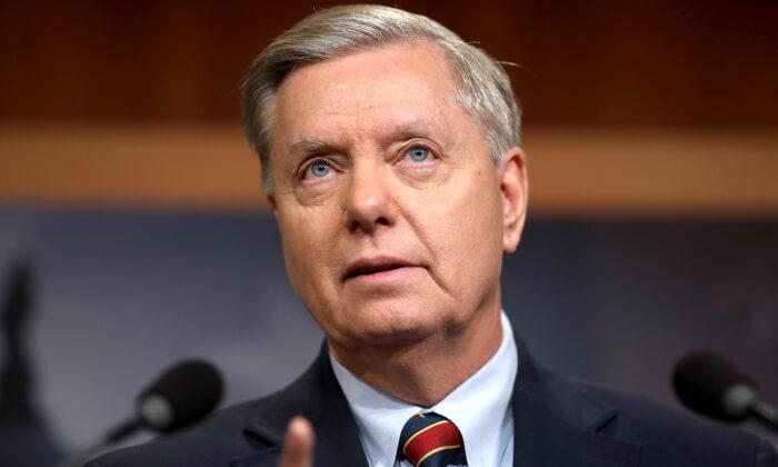 Lindsey Graham Vows to Donate $500,000 to Trump’s Legal Defense Fund