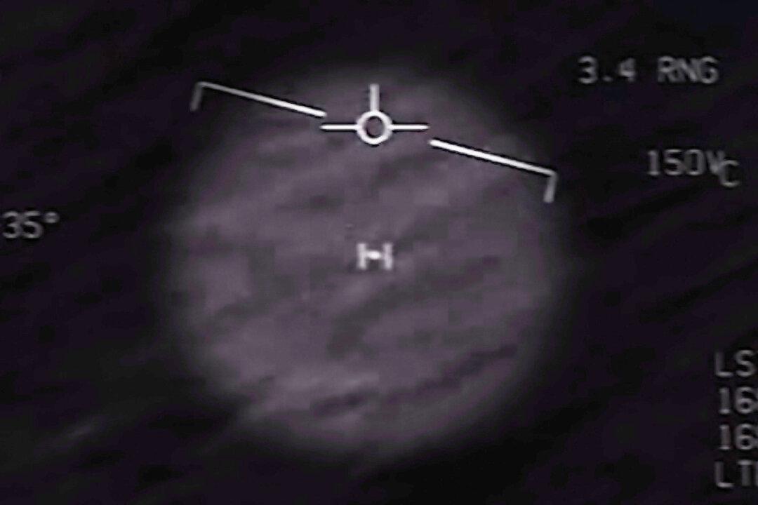 Pentagon to Probe UFO Sightings Near Military Sites Through New Group