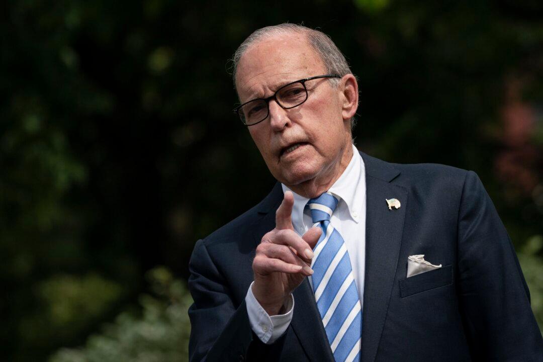 Trump Economic Adviser Says Biden Plan to Quit Fossil Fuels Unfeasible