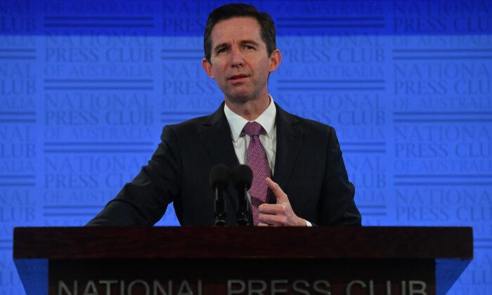 Melbourne Outbreak Risking Economic Pain: Trade Minister