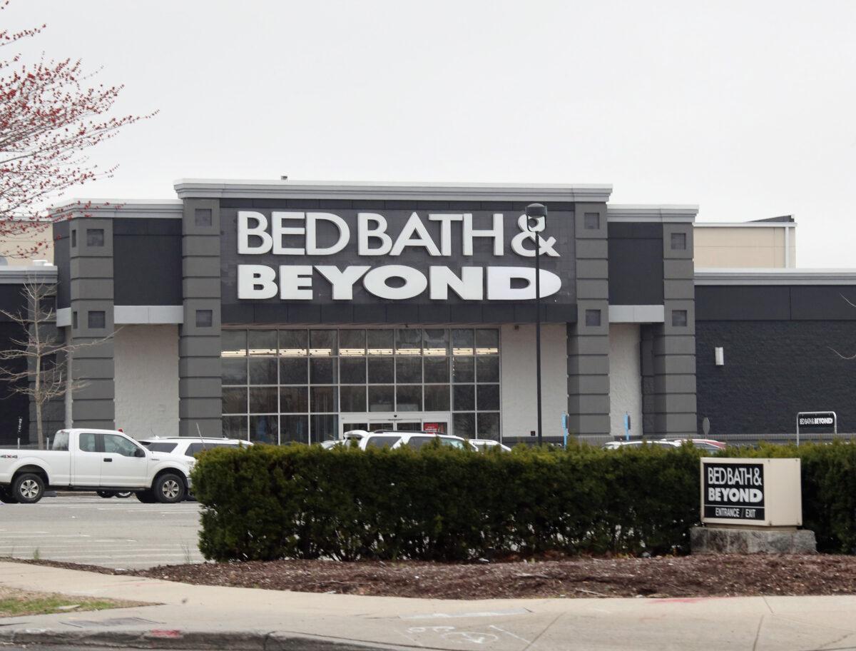 A general view of the Bed Bath & Beyond sign as photographed in Westbury, N.Y., on March 20, 2020. (Bruce Bennett/Getty Images)