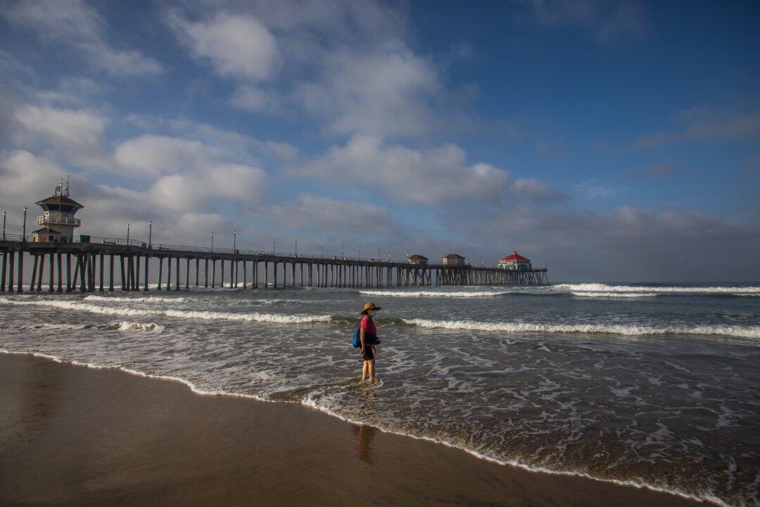 Huntington Beach Drafts Plan to Legalize E-Bikes on Beach Path
