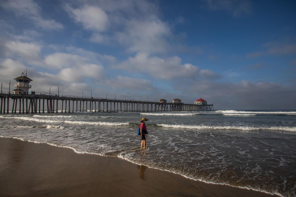 Huntington Beach Drafts Plan to Legalize E-Bikes on Beach Path