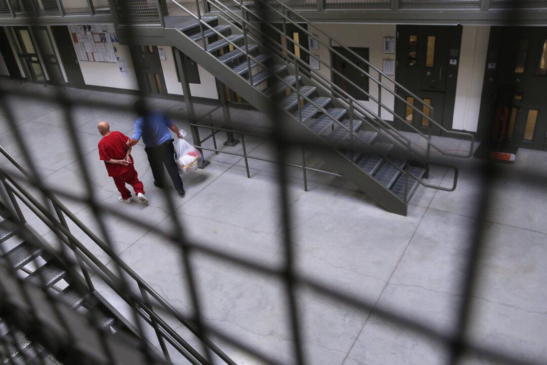 ICE Says Federal Judge Forced Release of 250 ‘Dangerous’ Detainees